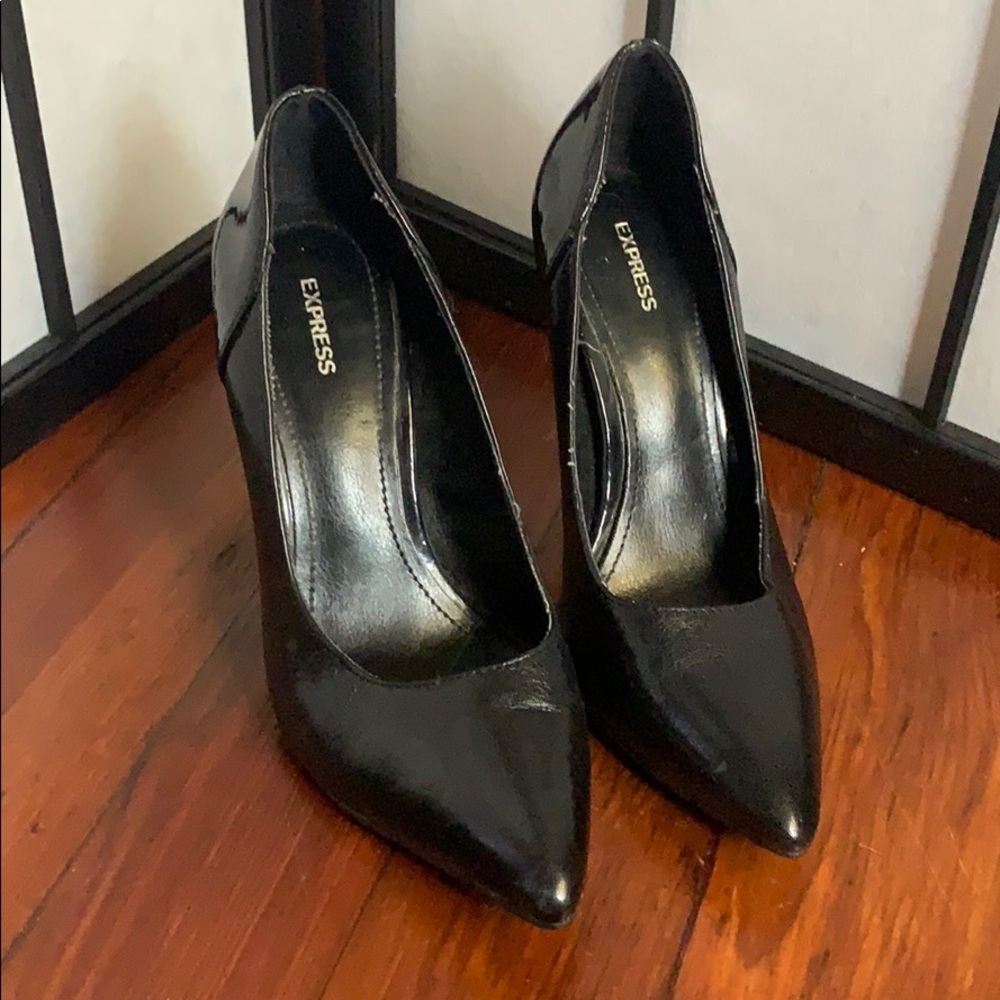 Express heels